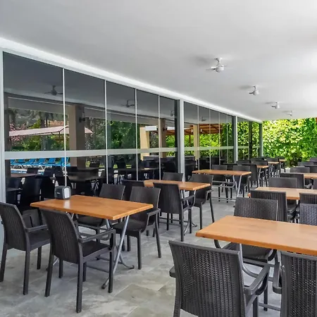 Pera Aura & Hotel