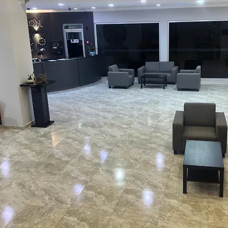 Pera Aura & Hotel 4*