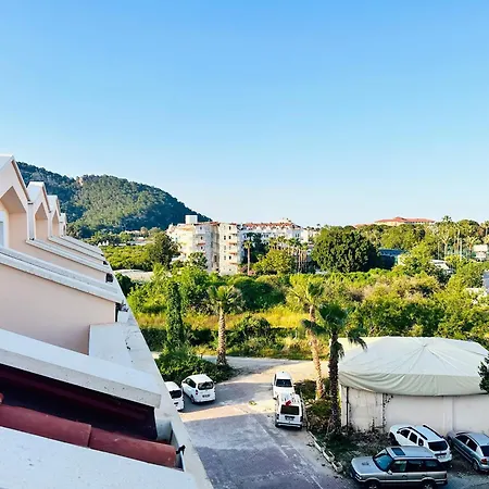 Pera Aura & Hotel