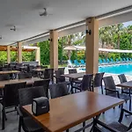 Pera Aura & Hotel 4*
