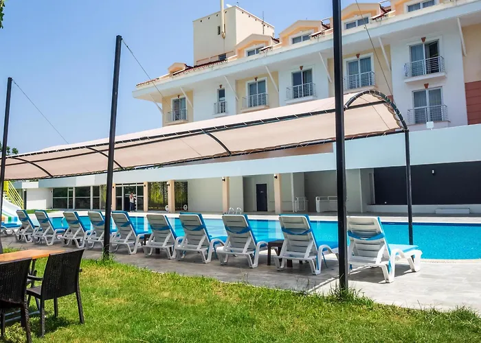 Hotel Pera Aura & 4*