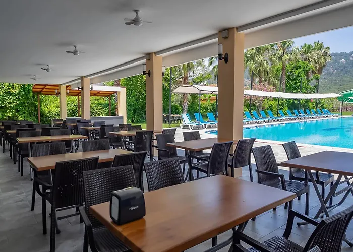 Pera Aura Hotel&spa - Hotell 4*