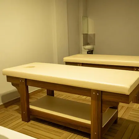 Hotel Pera Aura & 4*