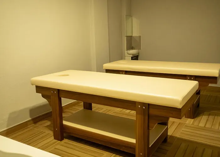 Hotel Pera Aura & 4*